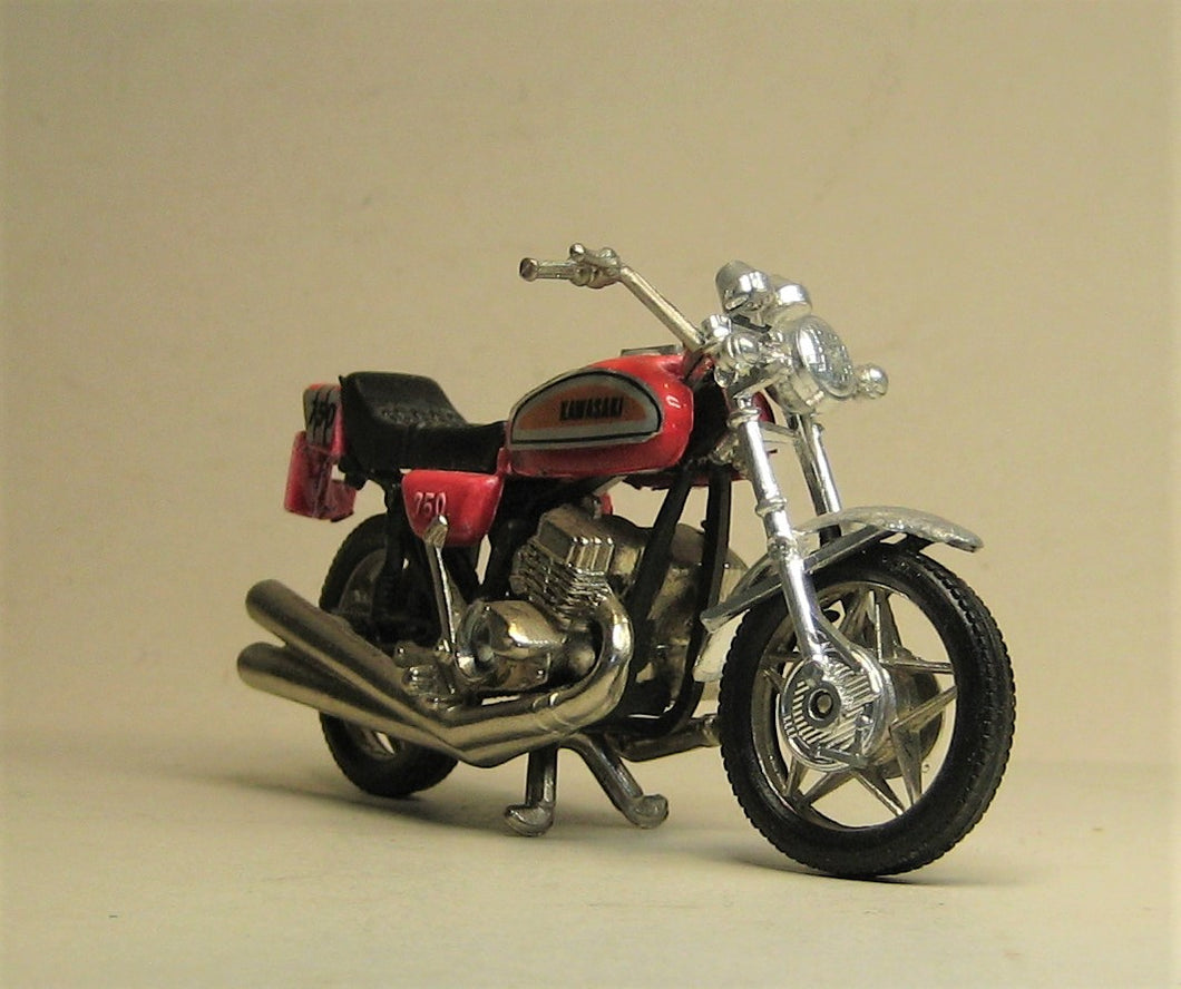 Kawasaki OHC 750.  Zee Toy 1:26