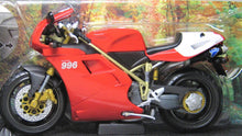 Indlæs billede til gallerivisning Ducati 996SPS. 1999-2002. Hot Wheels/Mattel 1:10
