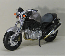 Indlæs billede til gallerivisning Cagiva Raptor 1000. Maisto 1:18
