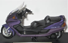 Indlæs billede til gallerivisning Yamaha Majesty YP250DX. Welly 1:18
