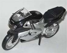 Indlæs billede til gallerivisning Yamaha YZF Thunderrace 1000. Maisto 1:18
