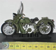 Indlæs billede til gallerivisning Moto Guzzi Falcone 500. 1967. DeAgostino Modellino 1:24
