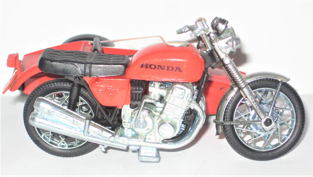 Honda 750 Four. Sidevogn. Polistil 1:25