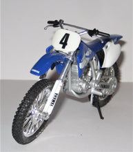 Indlæs billede til gallerivisning Yamaha YZ-400F. Maisto 1:18
