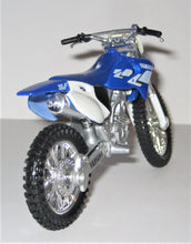 Indlæs billede til gallerivisning Yamaha YZ-400F. Maisto 1:18
