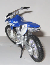 Indlæs billede til gallerivisning Yamaha YZ-400F. Maisto 1:18
