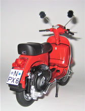 Indlæs billede til gallerivisning Vespa PX125. 1977. Schuco 1:10
