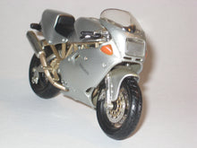 Indlæs billede til gallerivisning Ducati Super Sport 900 Fe Maisto 1:18
