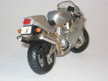 Indlæs billede til gallerivisning Ducati Super Sport 900 Fe Maisto 1:18
