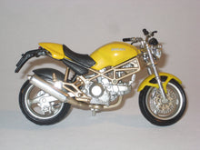 Indlæs billede til gallerivisning Ducati Monster 900. Maisto 1:18
