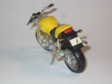 Indlæs billede til gallerivisning Ducati Monster 900. Maisto 1:18
