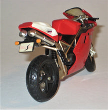 Indlæs billede til gallerivisning Ducati 996. 1999-2002. Maisto 1:18
