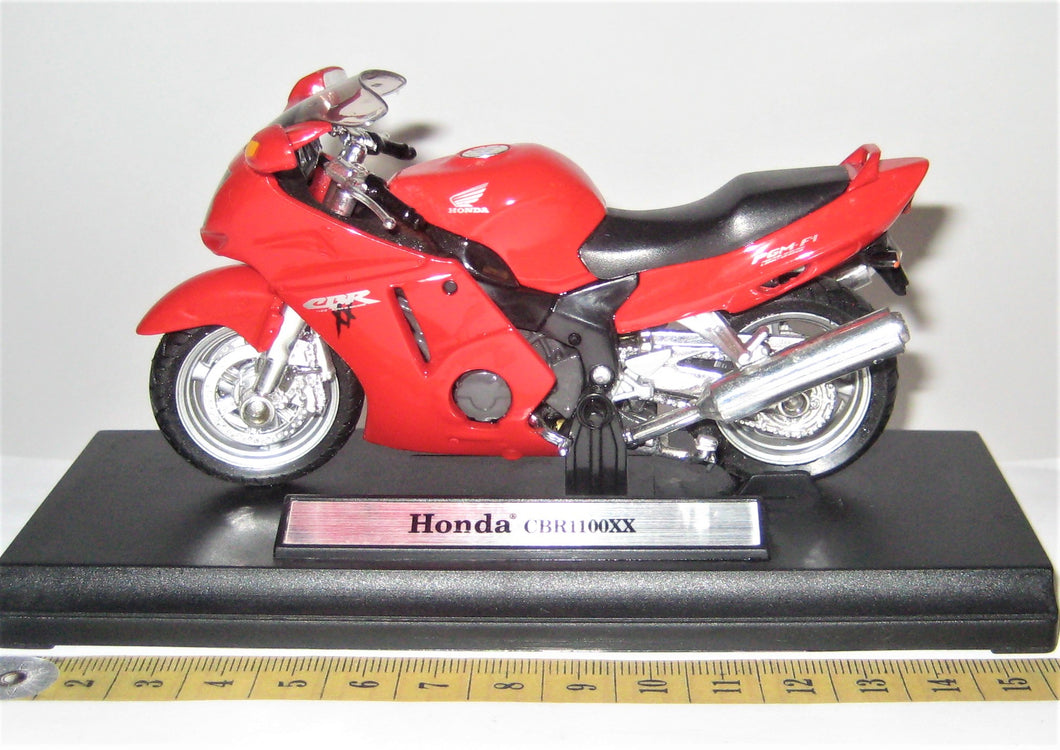 Honda CBR 1100 XX. Welly 1:18