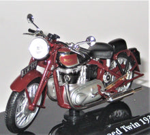 Indlæs billede til gallerivisning Triumph Speed Twin 1938. Atlas 1:24
