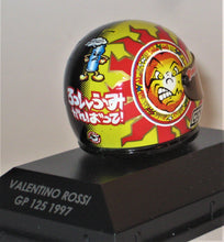 Indlæs billede til gallerivisning Hjelm. Valentino Rossi GP 125 1997 1:8
