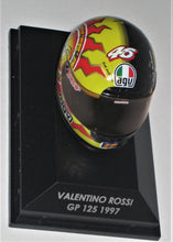 Indlæs billede til gallerivisning Hjelm. Valentino Rossi GP 125 1997 1:8
