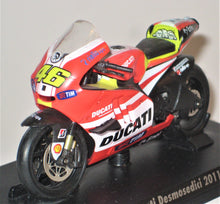 Indlæs billede til gallerivisning Ducati Desmosedici. 2011. Grani &amp; Partners 1:24
