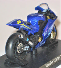 Indlæs billede til gallerivisning Yamaha YZR-M1. 2004. Grani &amp; Partners 1:24
