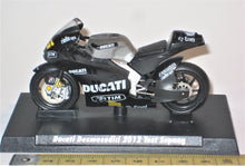 Indlæs billede til gallerivisning Ducati Desmosedici. 2012 Test Sepang. Grani &amp; Partners 1:24
