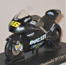 Indlæs billede til gallerivisning Ducati Desmosedici. 2012 Test Sepang. Grani &amp; Partners 1:24
