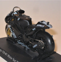 Indlæs billede til gallerivisning Yamaha YZR-M1. Winter Test 2009. Grani &amp; Partners 1:24
