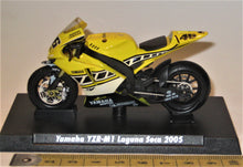 Indlæs billede til gallerivisning Yamaha YZR-M1 Laguna Seca. 2005. Grani &amp; Partners 1:24
