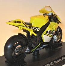 Indlæs billede til gallerivisning Yamaha YZR-M1 Laguna Seca. 2005. Grani &amp; Partners 1:24
