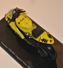 Indlæs billede til gallerivisning Yamaha YZR-M1 Laguna Seca. 2005. Grani &amp; Partners 1:24
