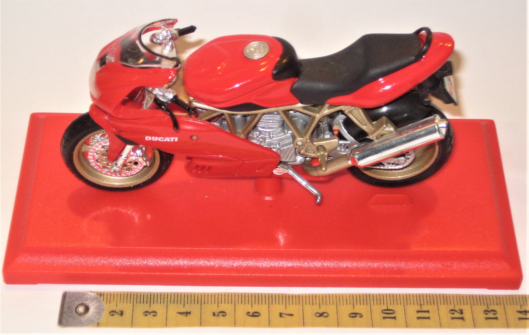 Ducati Supersport 900. Maisto 1:18