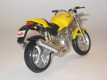 Indlæs billede til gallerivisning Ducati Monster 900. Maisto 1:18
