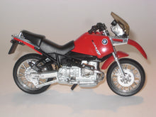 Indlæs billede til gallerivisning BMW 1100 CS. Welly 1:18
