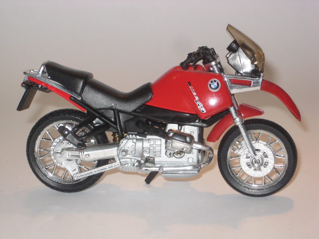 BMW 1100 CS. Welly 1:18