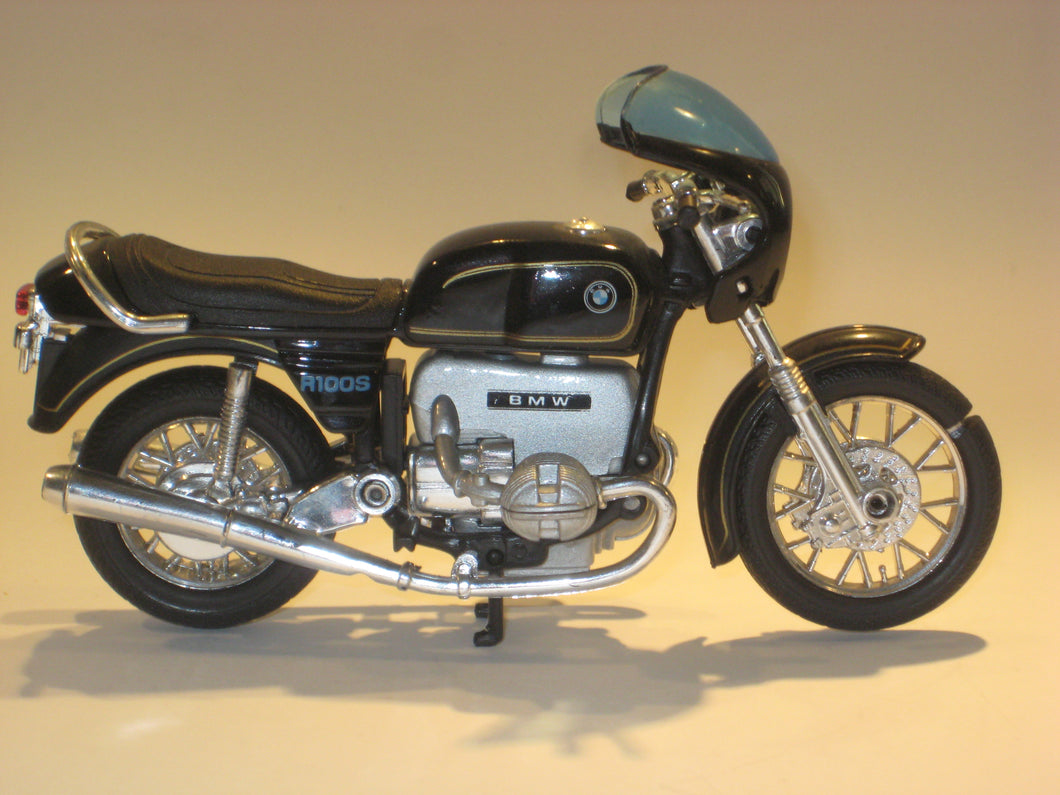 BMW R100S. Welly 1:18