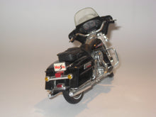 Indlæs billede til gallerivisning Harley Davidson FLHT Electra Glide Standard. Maisto 1:18
