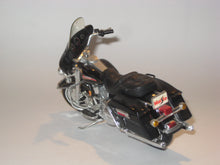 Indlæs billede til gallerivisning Harley Davidson FLHT Electra Glide Standard. Maisto 1:18
