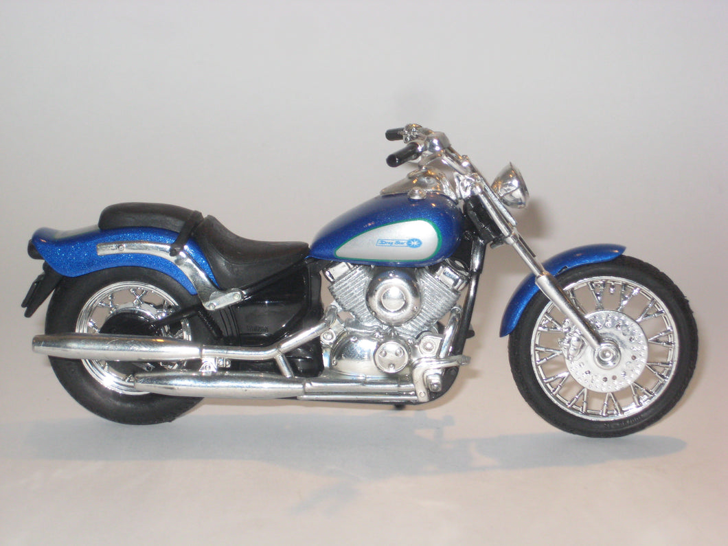 Yamaha 650 XVS Drag Star. Majorette 1:18