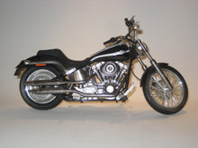 Indlæs billede til gallerivisning Harley Davidson. Series SIX 2003. Ertl 1:10
