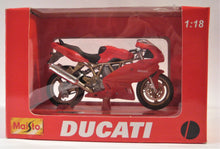 Indlæs billede til gallerivisning Ducati Supersport 900. Maisto 1:18
