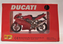 Indlæs billede til gallerivisning Ducati Supersport 900. Maisto 1:18
