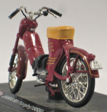 Indlæs billede til gallerivisning Jawa 50 Pionýr. 1955. Abrex 1:18
