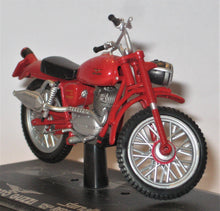 Indlæs billede til gallerivisning Moro Guzzi 125.Stornello Lagorato 125. Hachette 1:24
