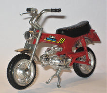 Indlæs billede til gallerivisning Honda DAX/Honda Trail 70.1969.  Zee-Toy Ridge Rider. 1:24
