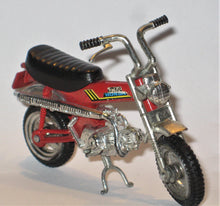 Indlæs billede til gallerivisning Honda DAX/Honda Trail 70.1969.  Zee-Toy Ridge Rider. 1:24
