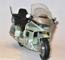 Indlæs billede til gallerivisning Honda Goldwing. Maisto 1:18
