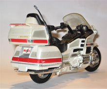 Indlæs billede til gallerivisning Honda Goldwing. Maisto 1:18
