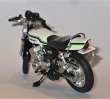 Indlæs billede til gallerivisning Kawasaki KH400 SS. Aoshima 1:24
