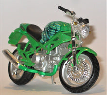 Indlæs billede til gallerivisning Ducati 900 M5. The Hulk. Maisto 1:18 DEFEKT
