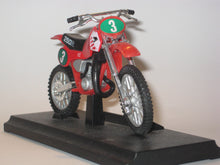 Indlæs billede til gallerivisning Honda CR250R. Welly 1:18
