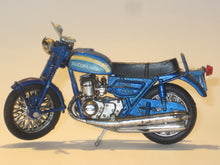 Indlæs billede til gallerivisning Suzuki GT750. Zee Toy. 1:24 VINTAGE
