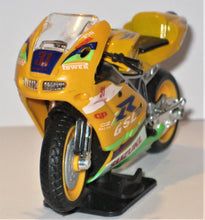 Indlæs billede til gallerivisning Suzuki R GSL. 1:18
